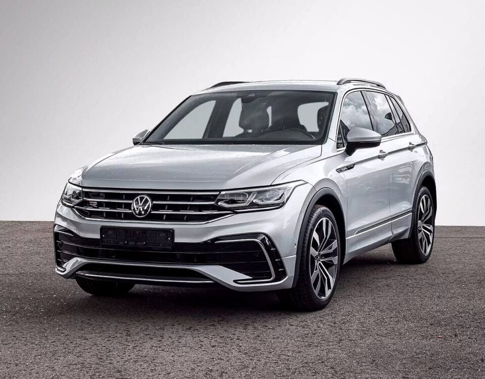 Volkswagen Tiguan R-Line 3.050.000₽